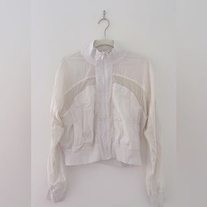 Lululemon light workout zip up jacket/windbreaker - White, Size 6